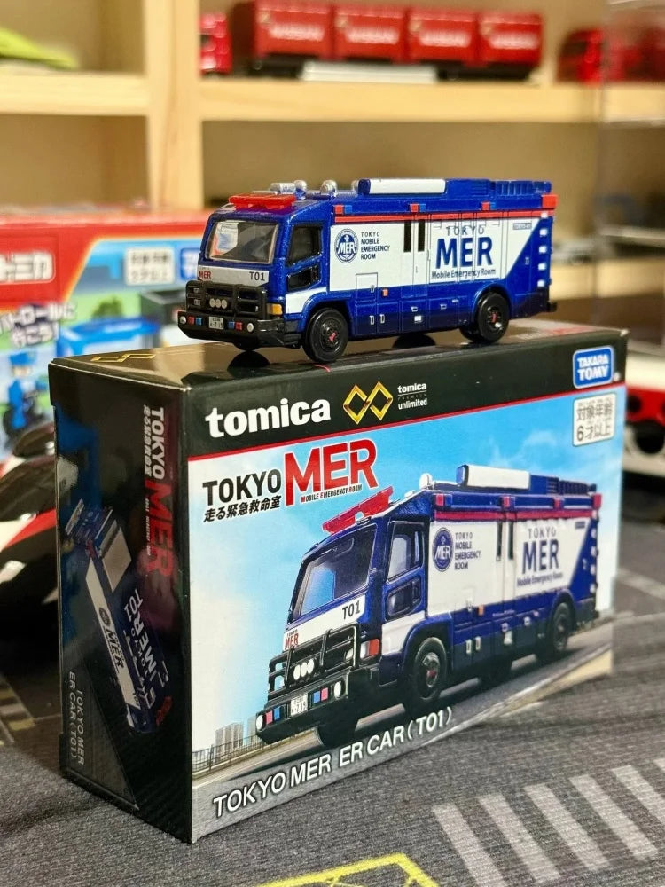 Takara Tomy Tomica 1/64 Kids Toys  Alloy Car Model Tokyo Mobile Emergency Room Ambulance  Ornaments  Toy Gifts for Boy