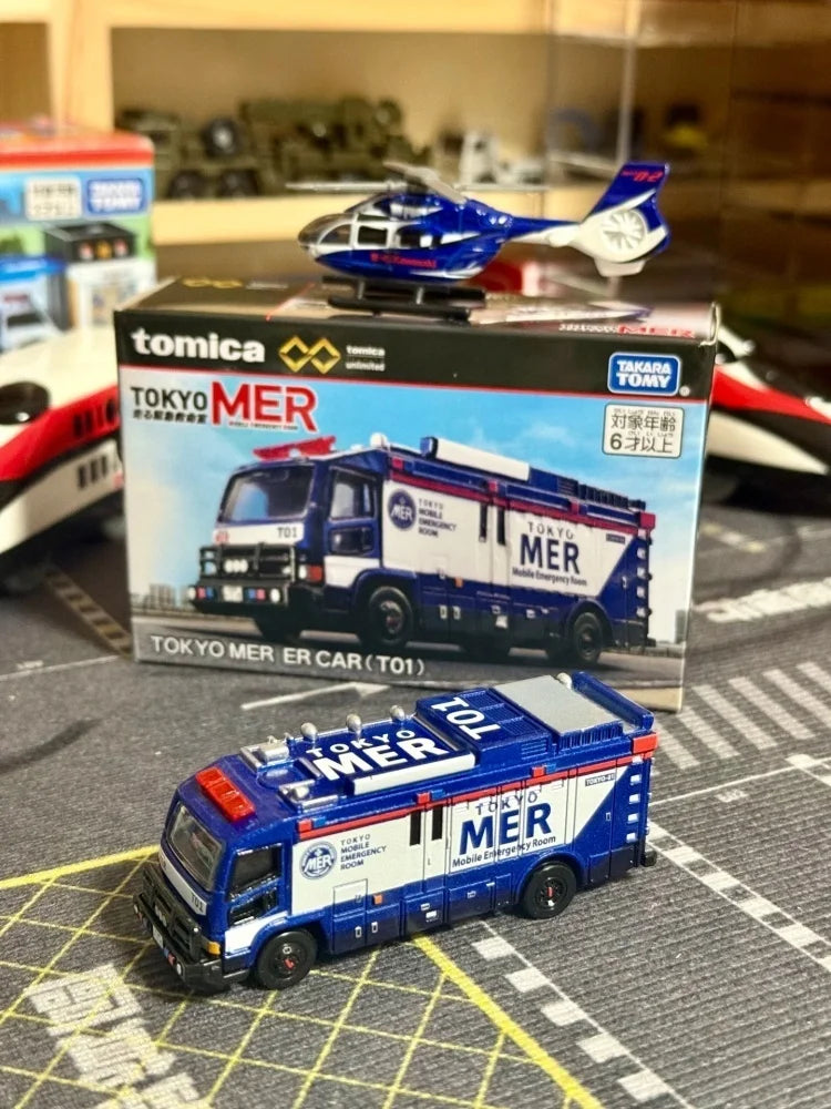 Takara Tomy Tomica 1/64 Kids Toys  Alloy Car Model Tokyo Mobile Emergency Room Ambulance  Ornaments  Toy Gifts for Boy